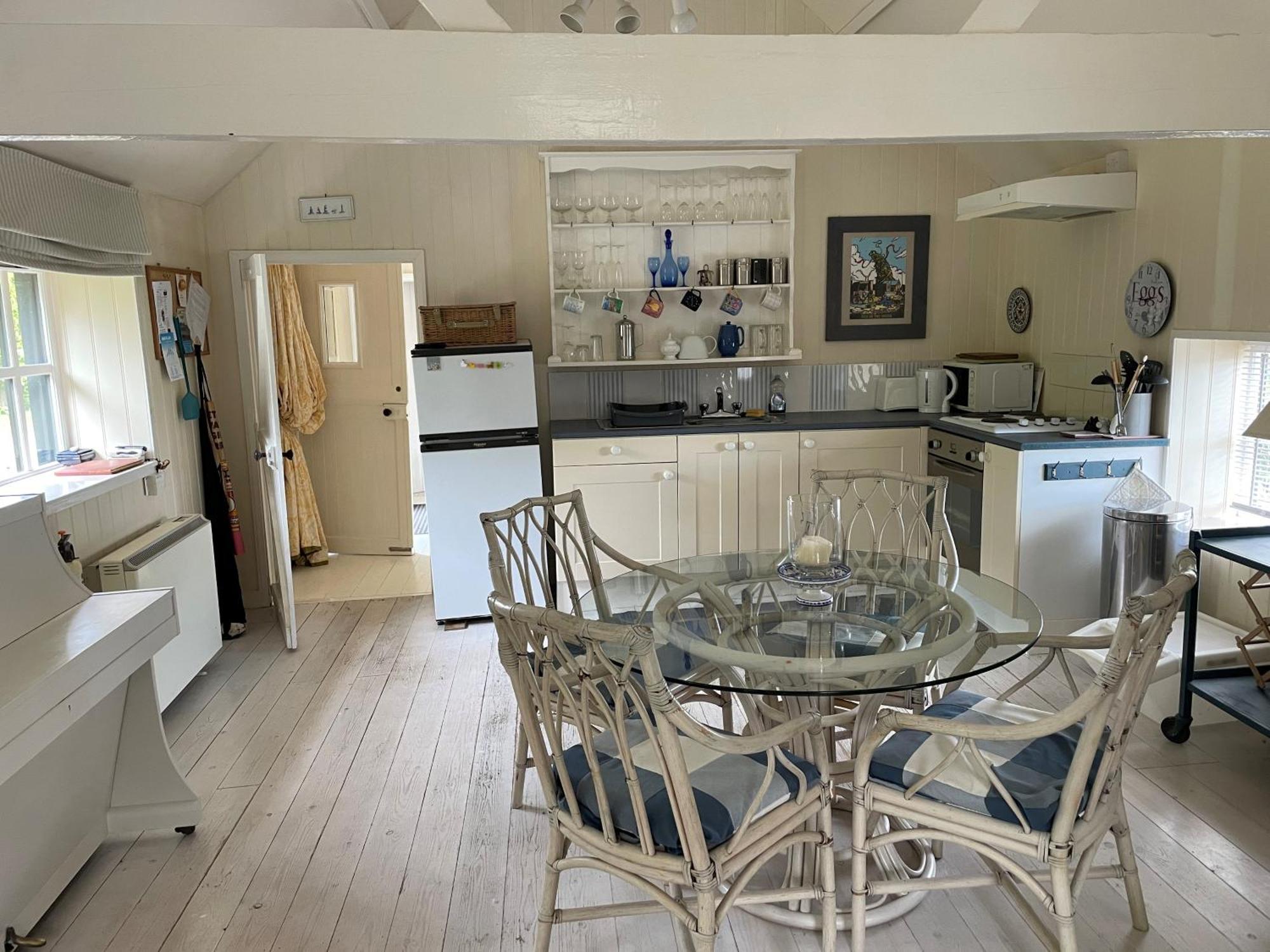 The Dairy Light And Relaxing Holiday home Guestling